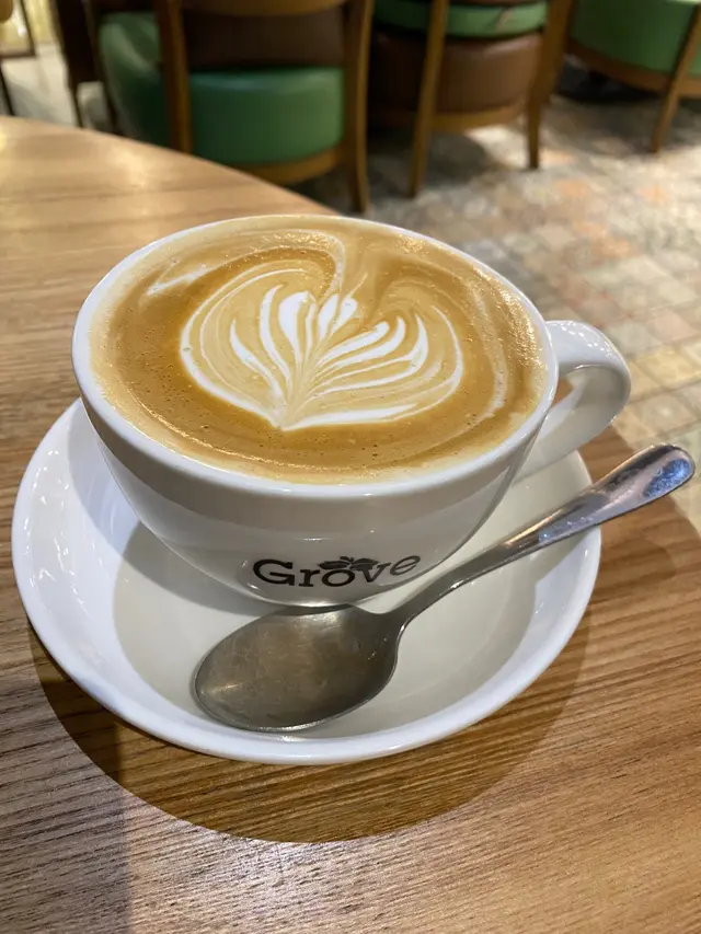 跟餐鮮奶咖啡$5另加$7榛子味