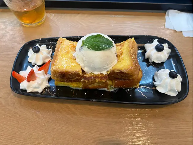 法式多士配生果伴雪糕