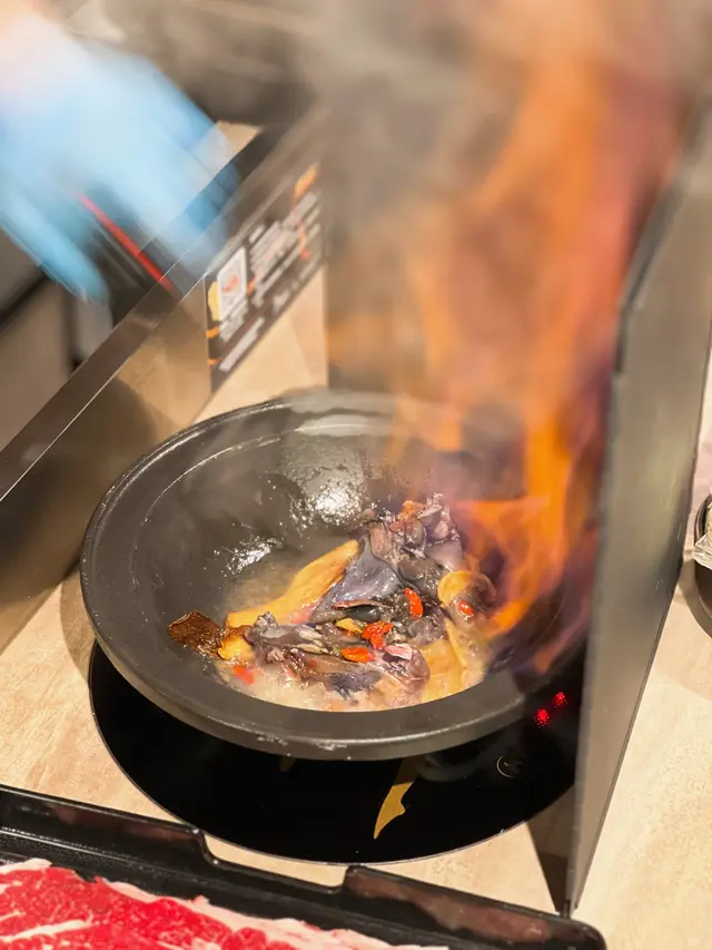 爆炒燒酒烏雞鍋