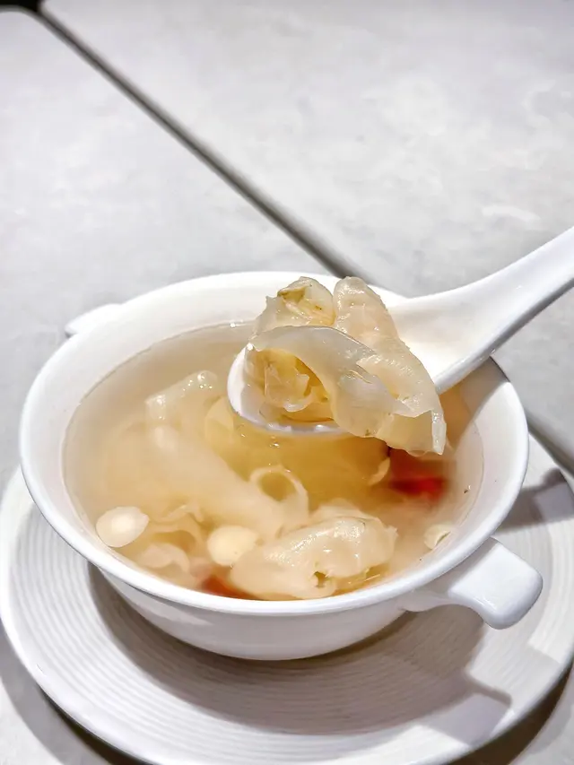 花膠陳皮紅棗糖水