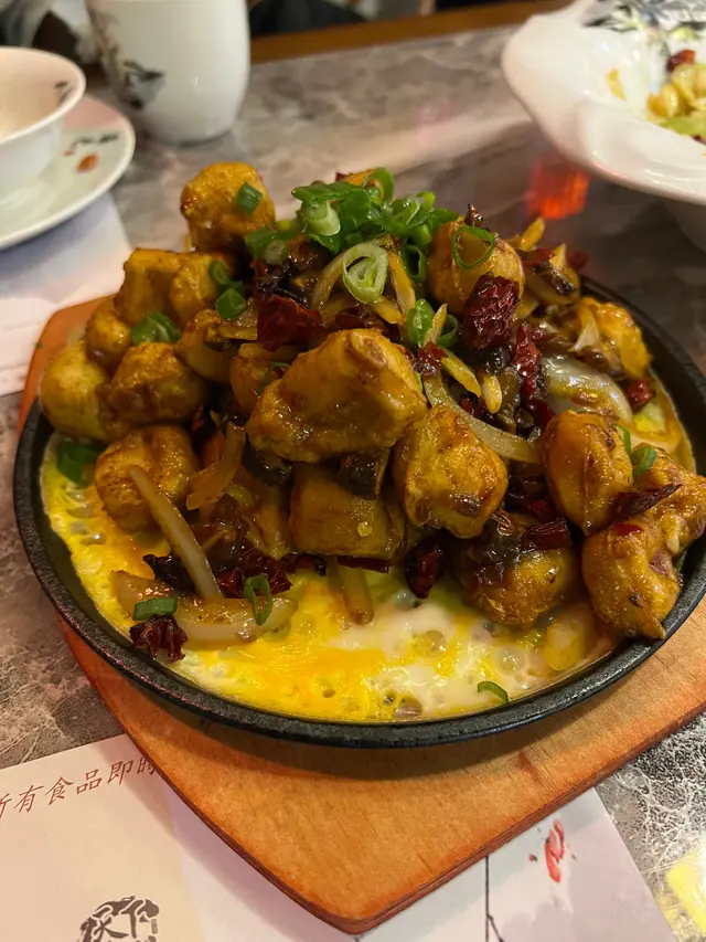 這個豆腐  質地及口感  太膠  ～  這個菜式麻麻地