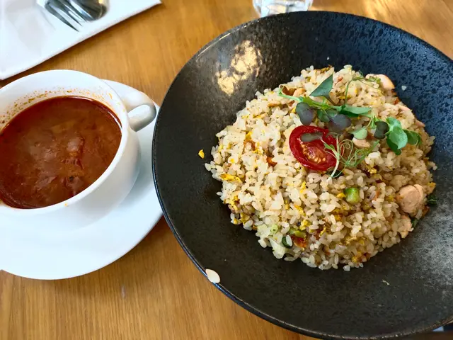 三文魚黑松露蛋炒飯