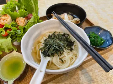 鰹魚湯烏冬