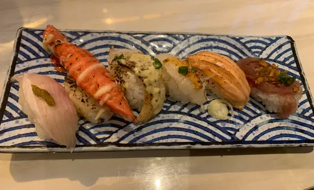 火炙壽司油香滿舖