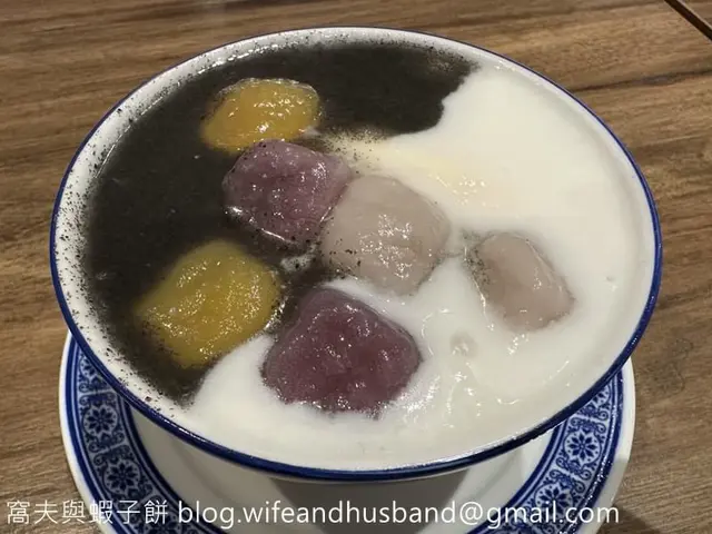 黑白豆花
