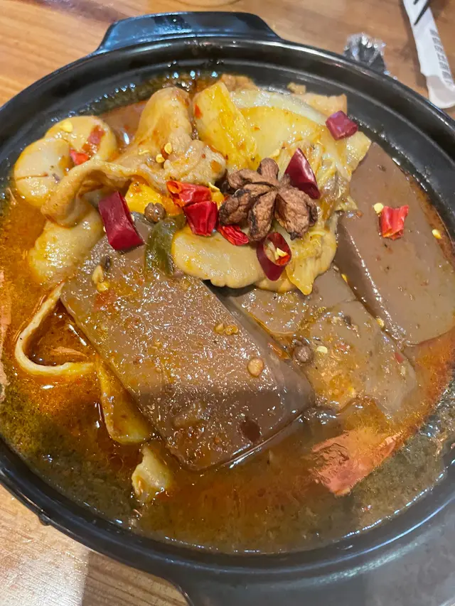 麻辣鴨血鍋
