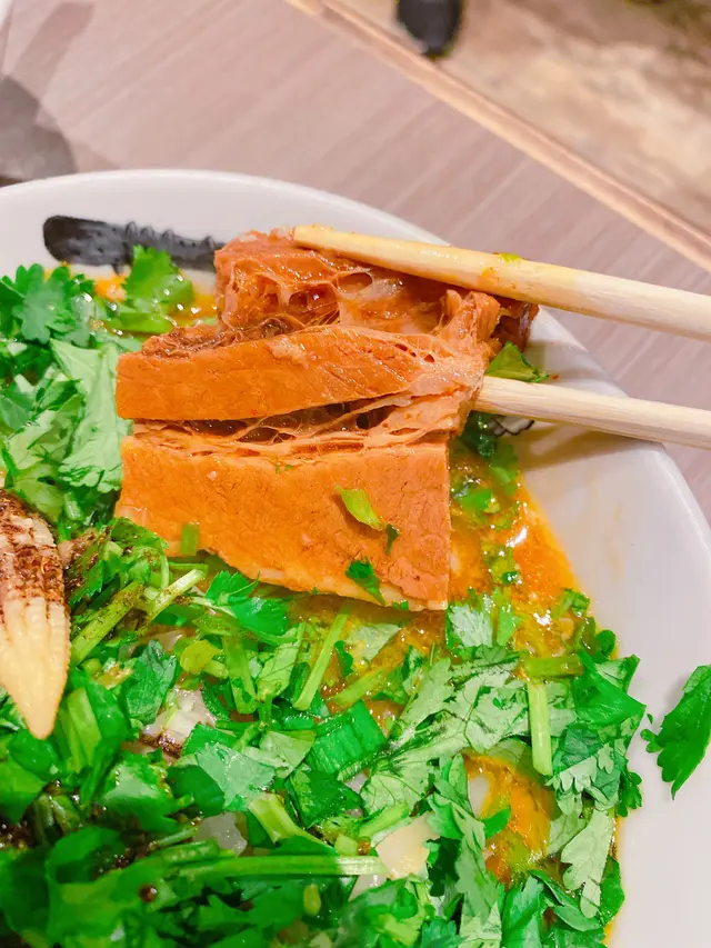 莞荽辣麻味噌拉麵