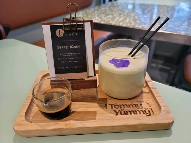 開心果鮮奶咖啡