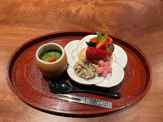 最中餅配紅豆大福伴自家製布丁