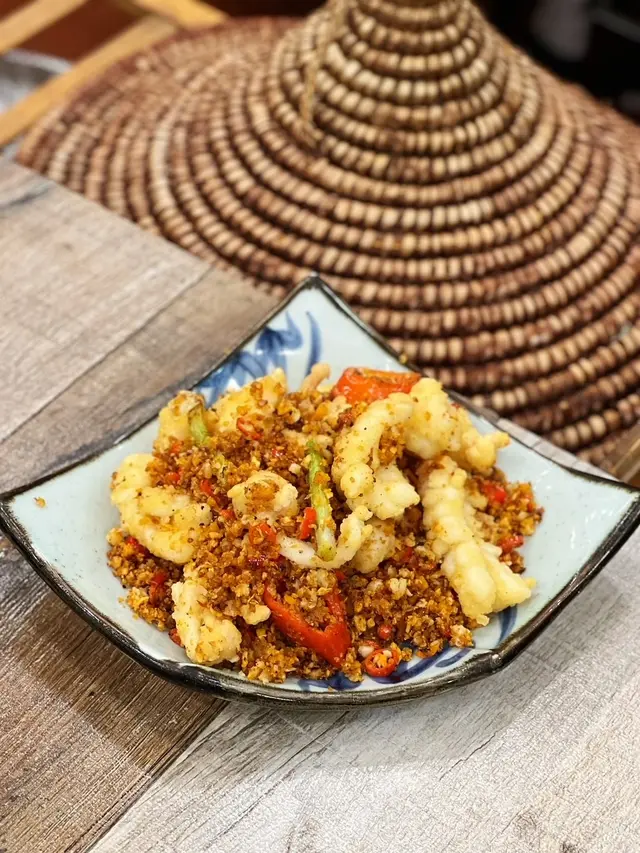 避風塘炒鮮魷