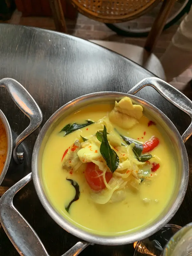 Barramundi and mango stew