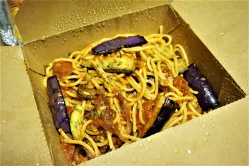 鮮茄雜菜炒意粉