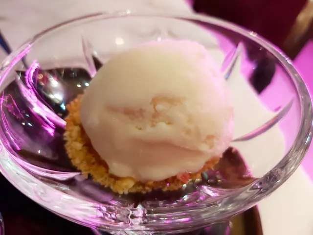 意大米布甸配雪糕新地