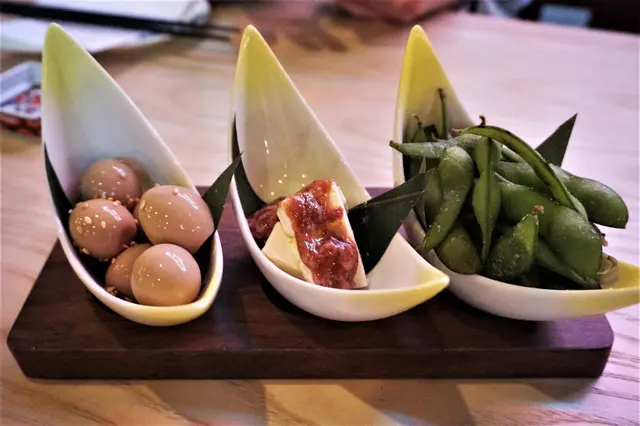 枝豆、酒盜芝士、醬油鳥蛋