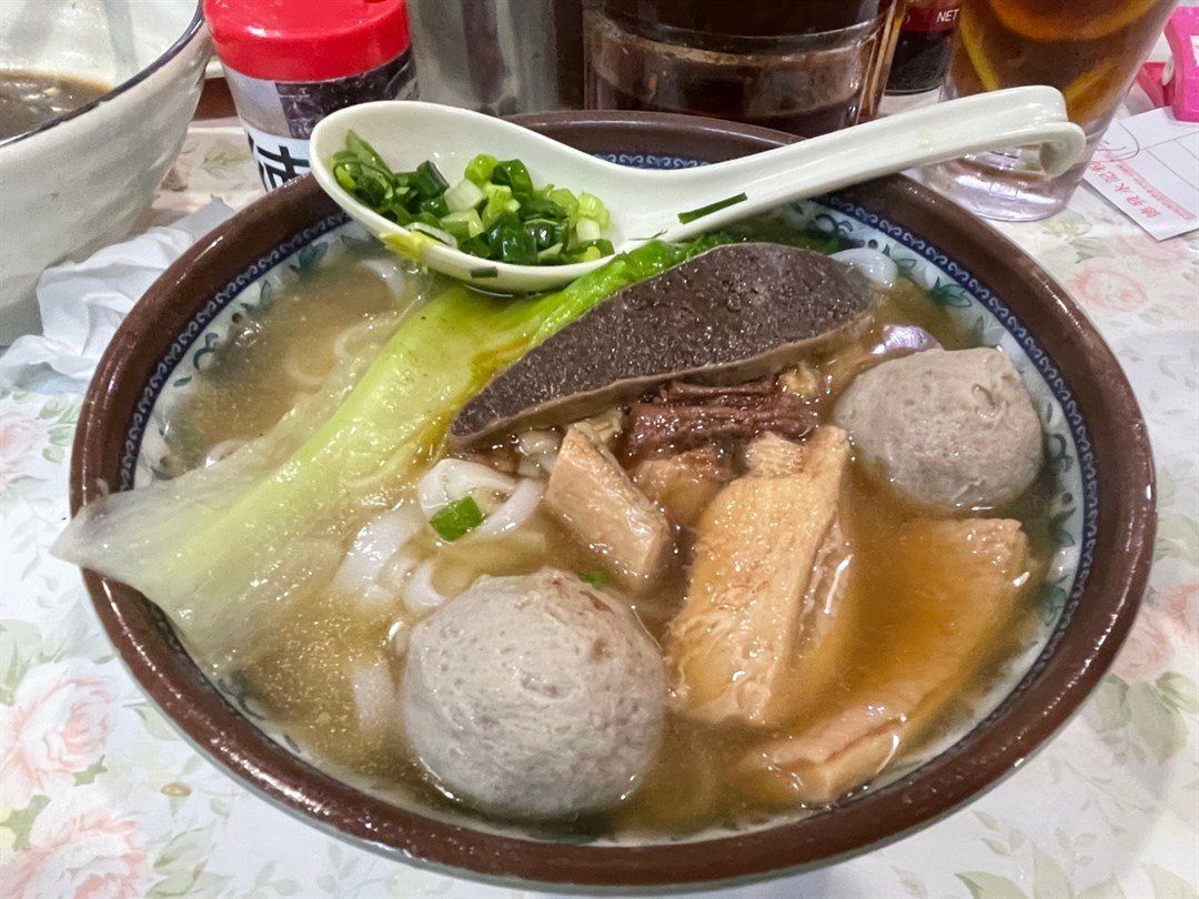 beef Offal Noodle Soup (牛雜麵) -  Rich enough?