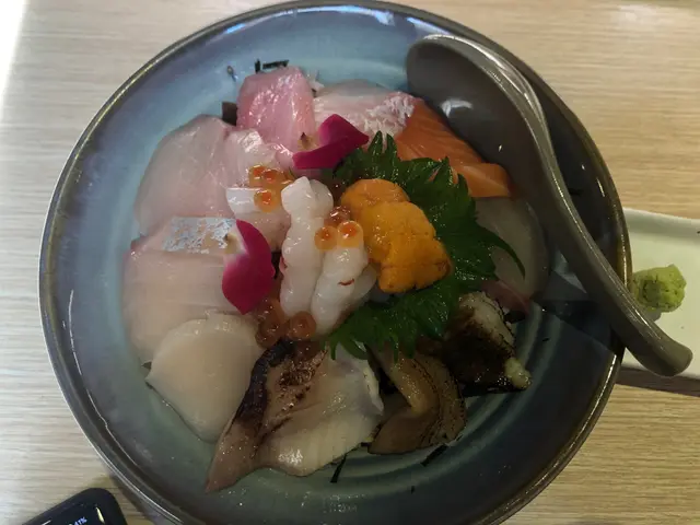 晴空特選刺身丼