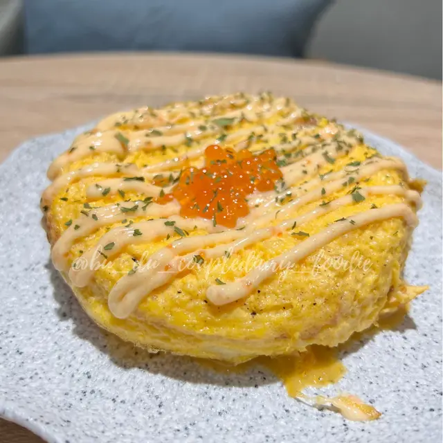 蟹肉明太子流心西班牙蛋餅