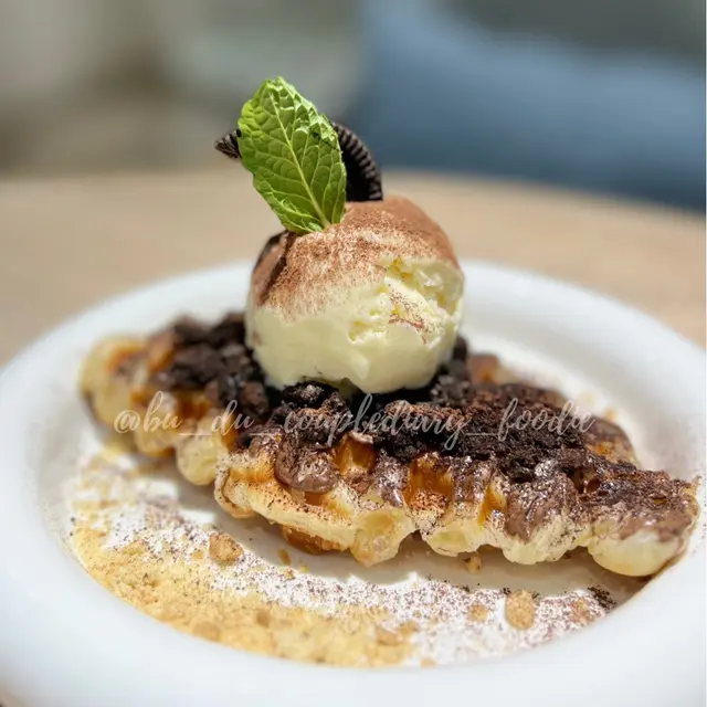 髒髒牛角包窩夫