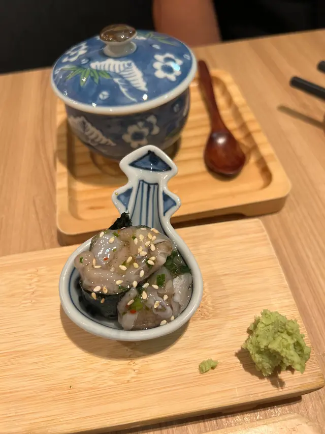 一直都是芥辣八爪魚的粉絲,一見到就必點, 八爪魚粒非常爽口!