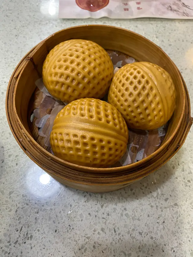 裏面有合桃碎整得非常好味嗰包唔會太甜