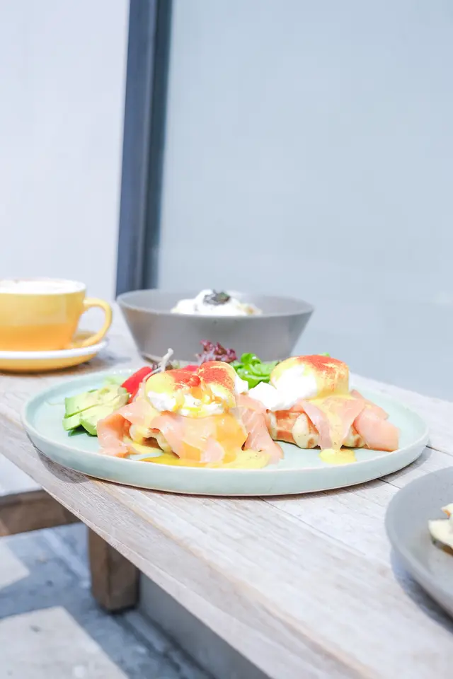 班尼迪窩夫(煙三文魚)