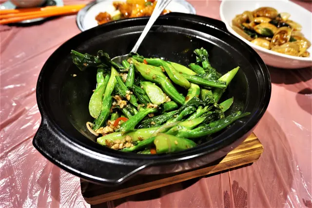 XO醬肉碎芥蘭煲