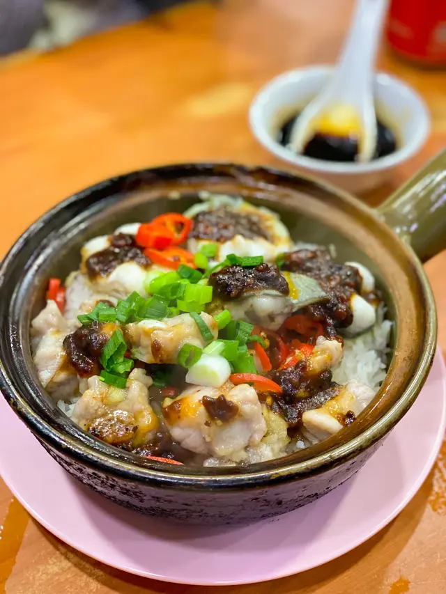 白鱔排骨煲仔飯