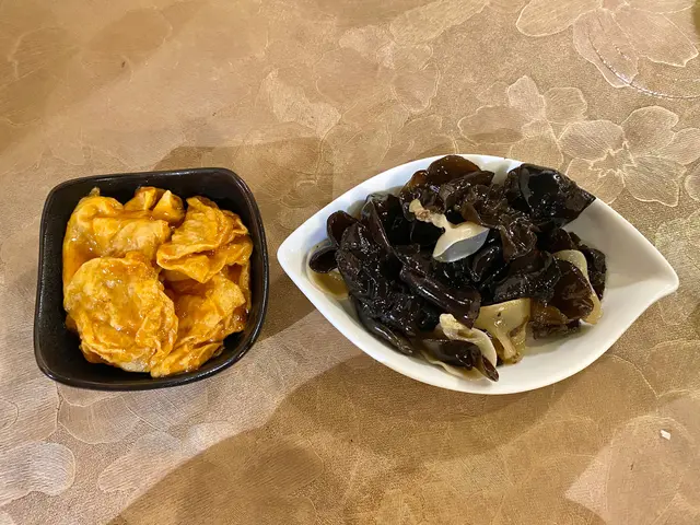 黑白雲耳、榮哥自家甜酸齋