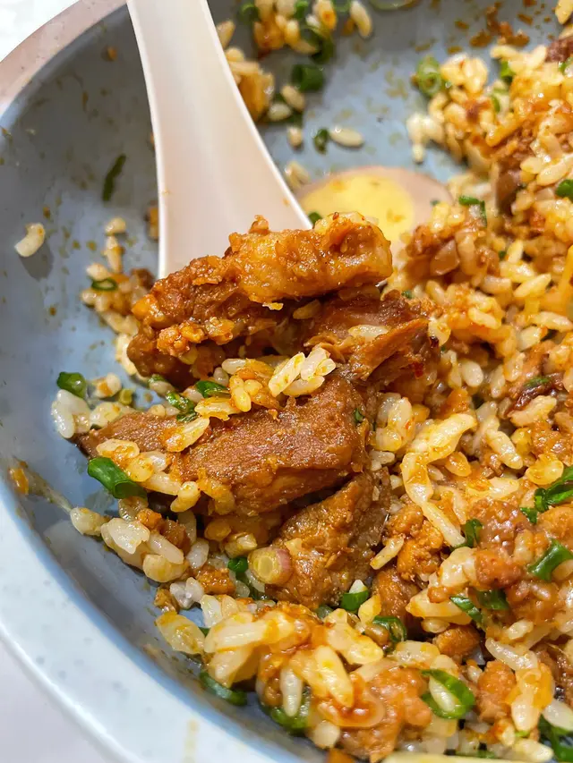 香蔥麻辣肉燥飯