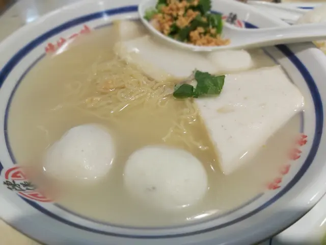 招牌手打魚旦麵