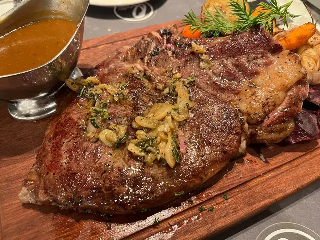 Giant Angus Rib Eye ( 550 gm ) 百人安格斯肉眼