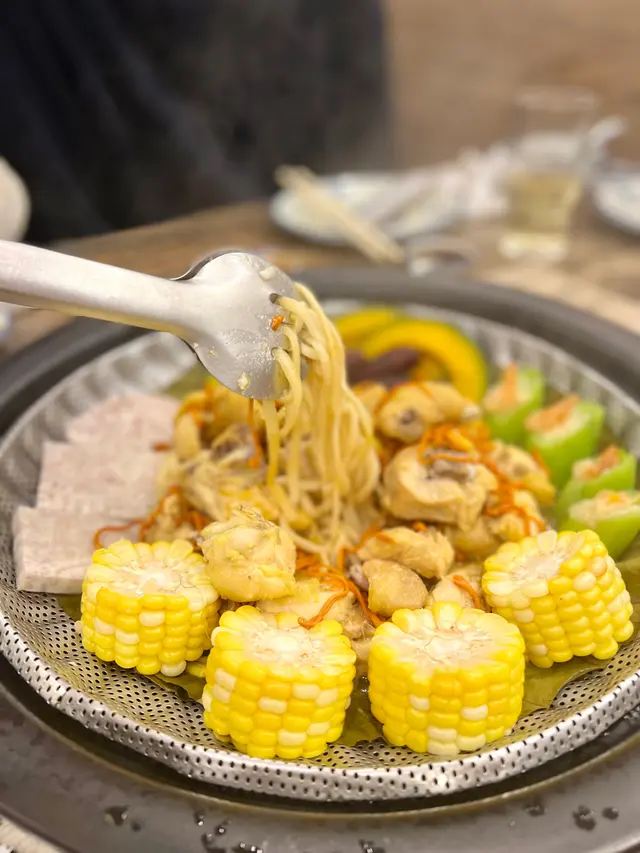 蟲草花蒸雞鳥冬底