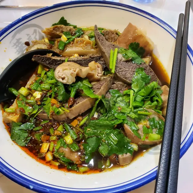 平時食牛雜， 最唔喜歡食肺， 這裡可選擇走肺，又可選擇重味少辣，可滿足我這種想食辣但又唔可以太過勁得人👍