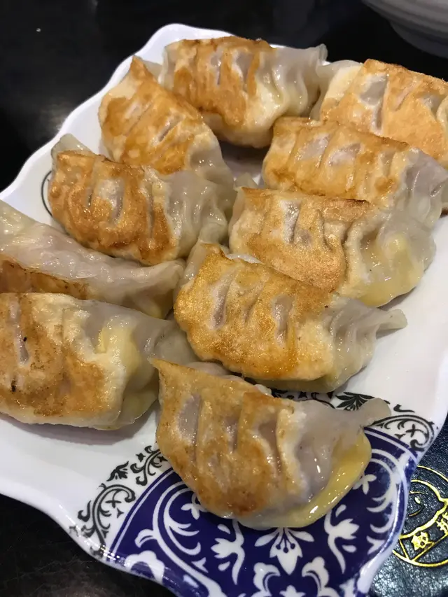 香煎軟心芝士餃