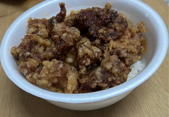 肉燥炸肉飯