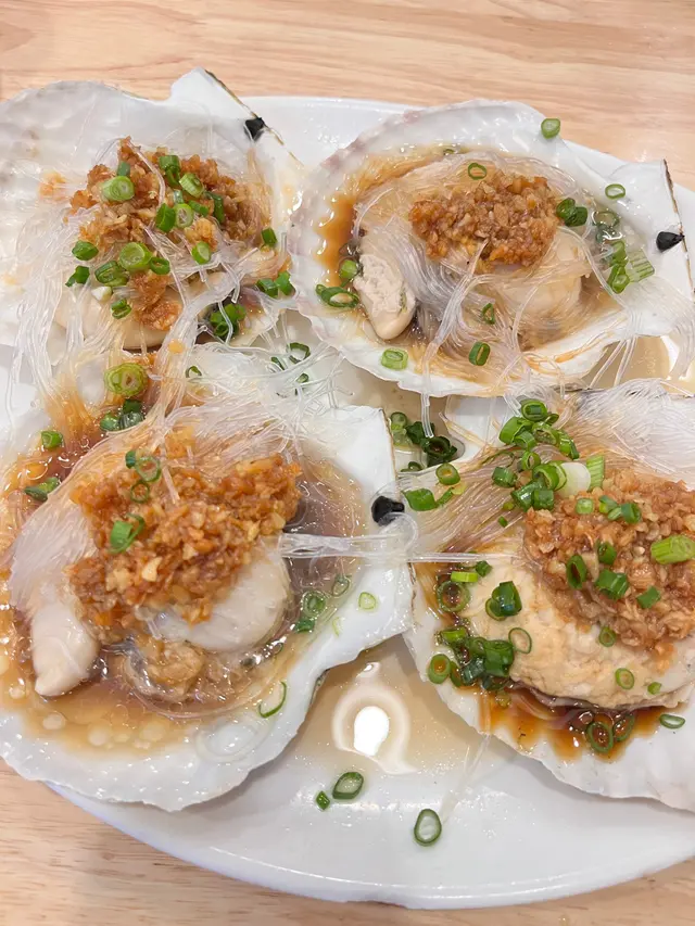 蒜蓉粉絲蒸扇貝