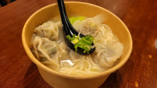 韭菜豬肉餃麵