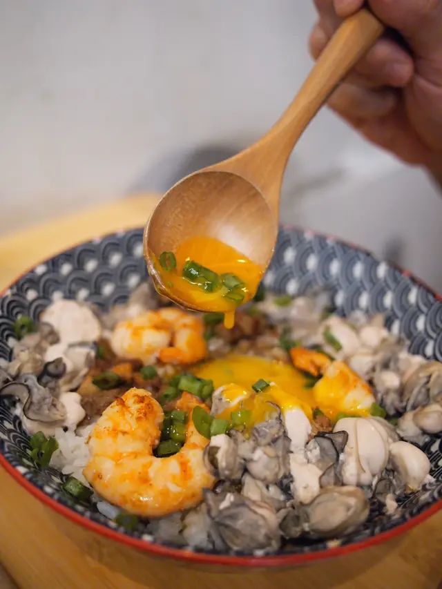 月見海老蚵仔魯肉飯