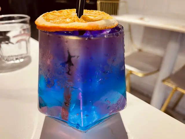藍柑橘白桃梳打特飲