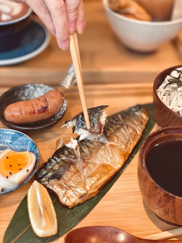 鹽燒鯖魚蕎麥面
