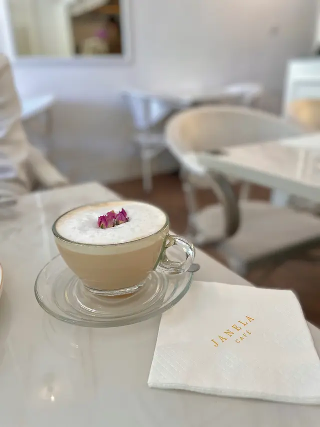 格雷伯爵玫瑰奶茶