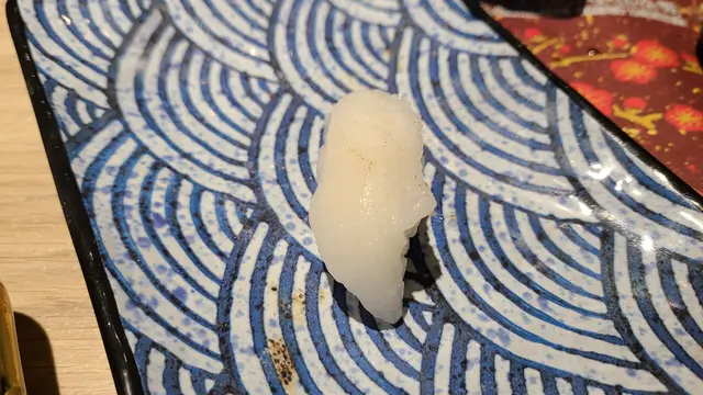鹽燒左口魚邊壽司