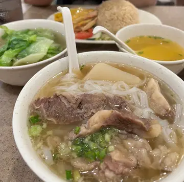 清汤牛腩河