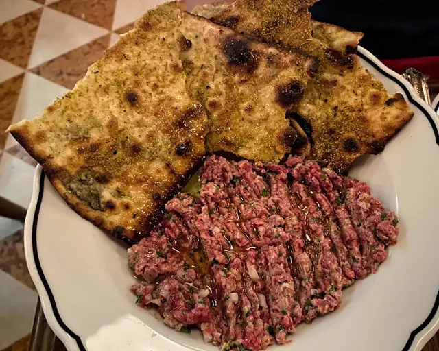 CARNE CRUDA