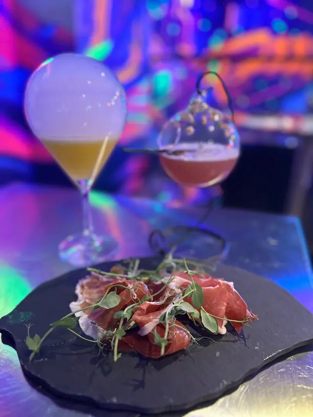 Base Star Martini