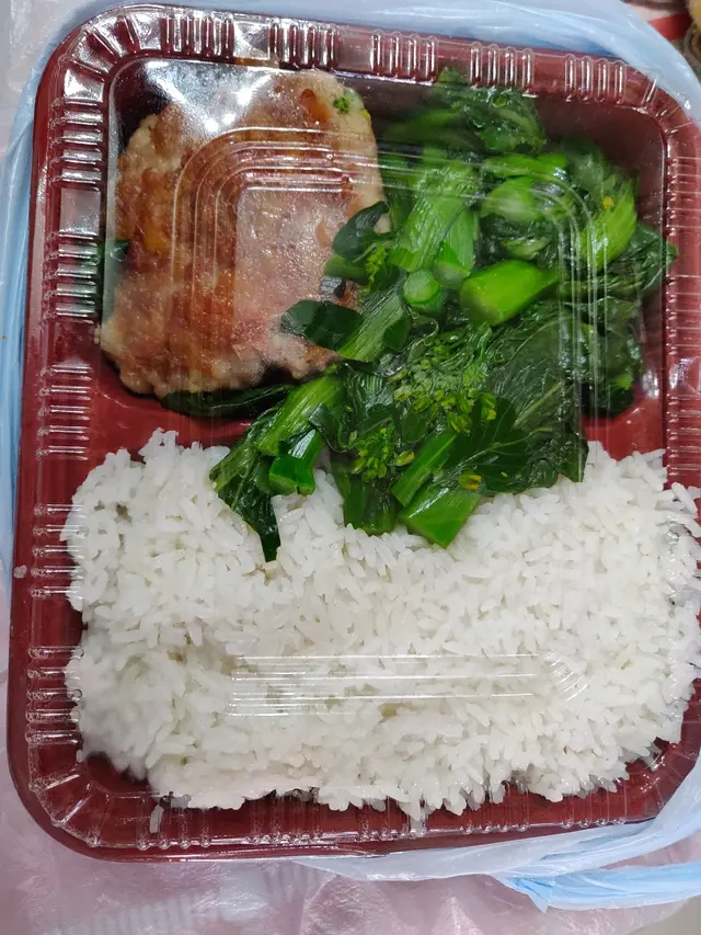 炒菜心+鹹香煎肉餅飯