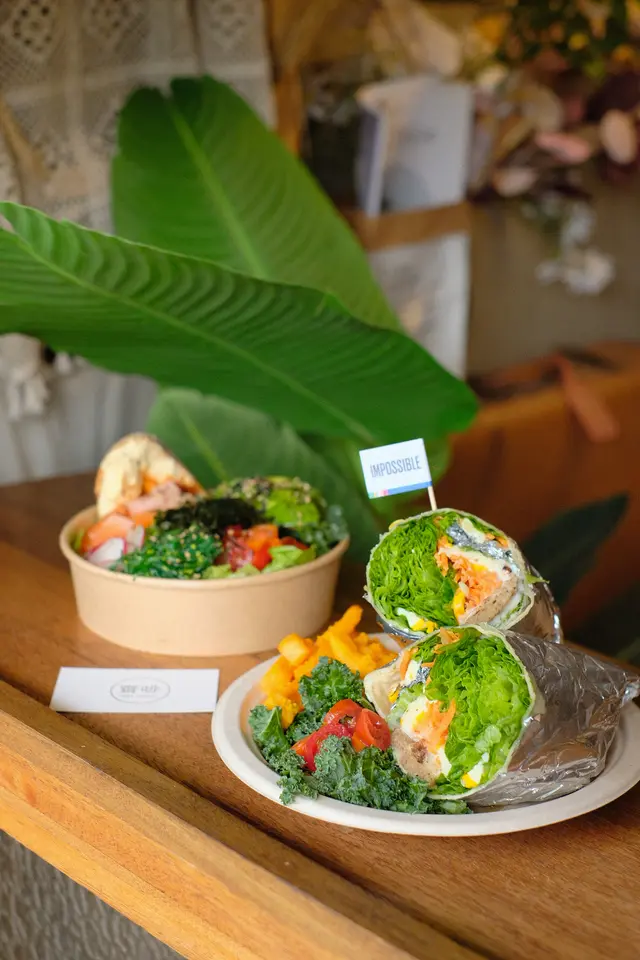 素芝士植物豬柳墨西哥卷配沙律及蕃薯條