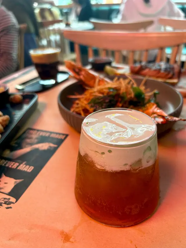 斑斕奶蓋咖啡啤酒