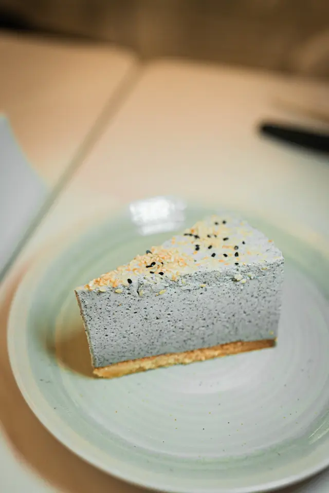 Tofu sesame keto cheesecake 