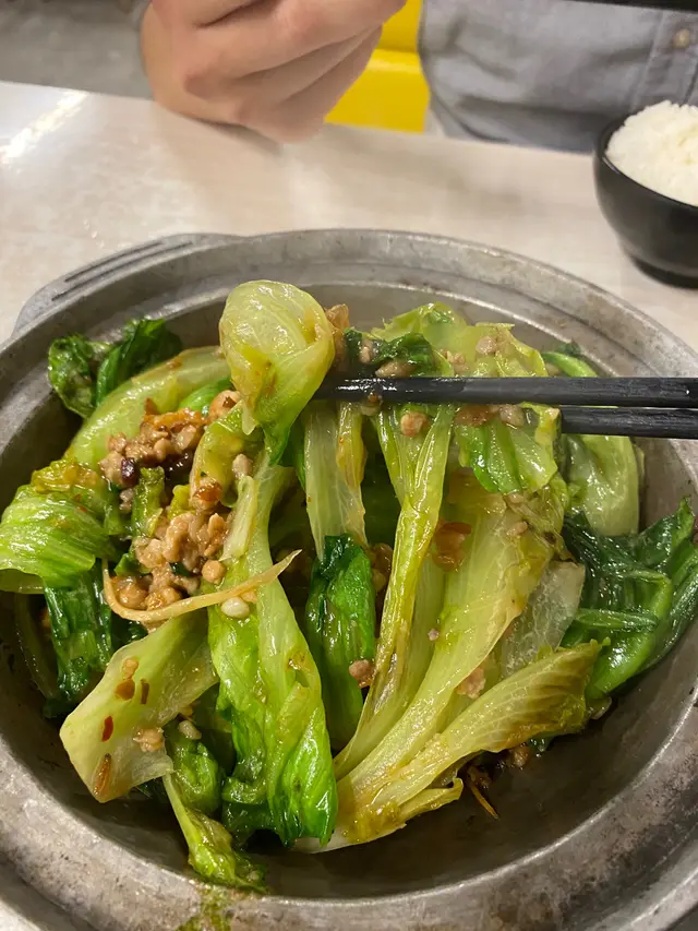 啫啫蝦乾唐生菜煲